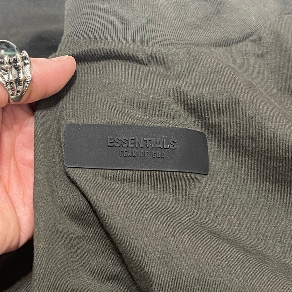 EUC Men’s Size X-large Fear Of God Essentials Crew-neck Cotton Tee In Ink Color - Picture 14 of 16